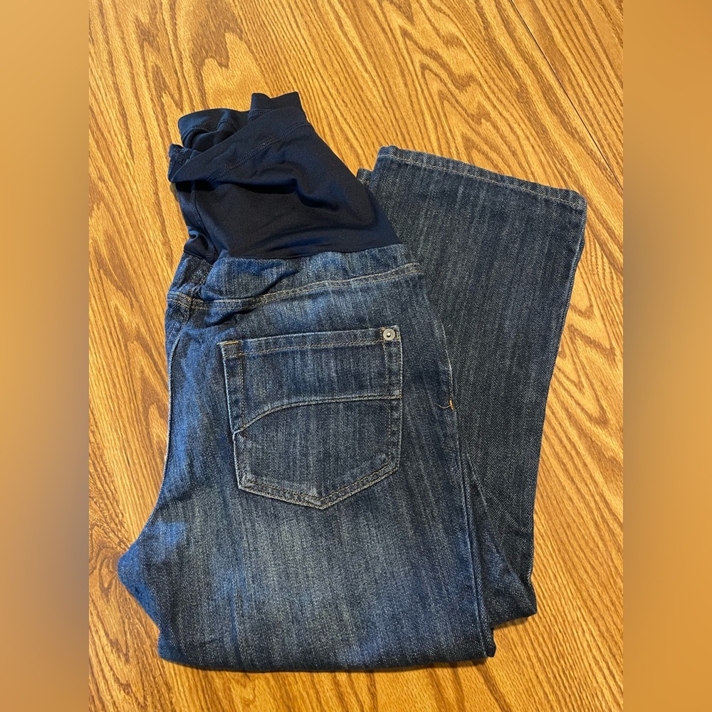 Maternity Jeans- Liz Lange- cropped jeans